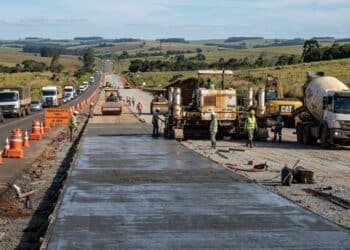 Restauração da PR-151 chega a 53,6% e vai renovar 32,71 km entre Ponta Grossa e Palmeira