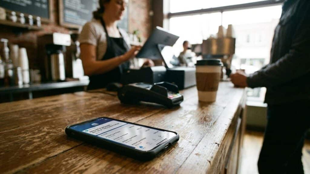 Quem usa cartões com aproximação no Brasil recebe comunicado importante sobre pagamentos diários