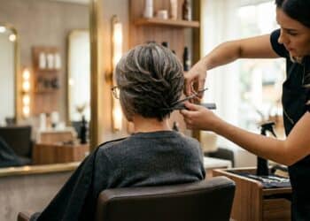 Top 7 cortes de cabelo curto para mulheres maduras que valorizam o rosto e disfarçam sinais da idade