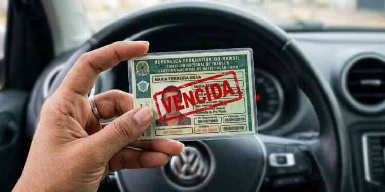 Sua CNH venceu em 2025 e 2026: o governo define nova data limite e motoristas precisam correr