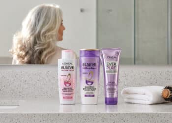 Shampoo de farmácia que vale ouro: o segredo das crespas e lisas 40+ para dar volume sem ressecar