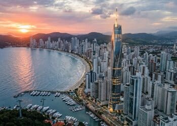 Balneário Camboriú vai ganhar um arranha-céu tão absurdo que promete mudar o horizonte da América Latina