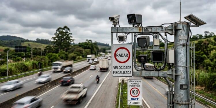 Novos radares já estão funcionando e iniciam multas para motoristas na BR-280