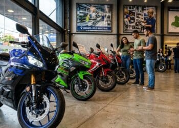 Avanço das marcas chinesas em Manaus em 2026 ameaça liderança histórica da Honda com motos mais tecnológicas e baratas