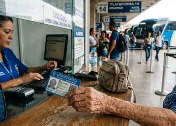 Novos benefícios começam a valer em 2026 para brasileiros com mais de 60 anos