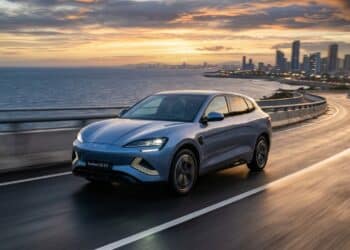 Carro elétrico com autonomia de 500 km chega custando menos que rivais