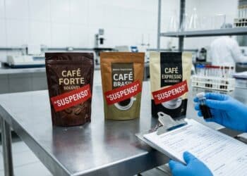 Marcas de cafés populares são suspensas pela Anvisa após risco à saúde dos consumidores