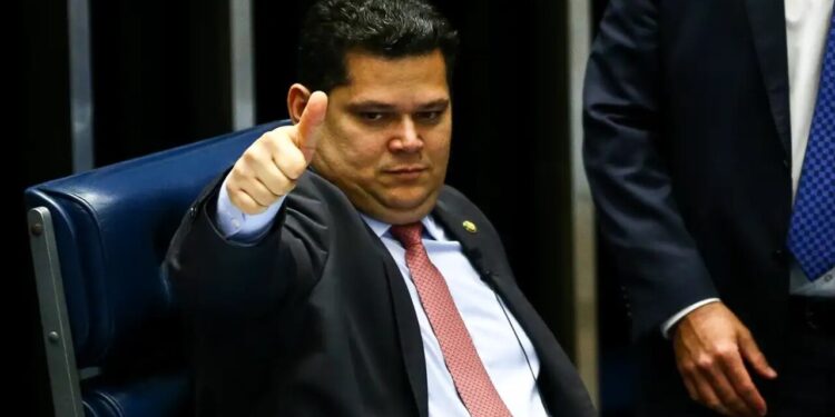 Alcolumbre reage após derrota de Messias no Senado e dispara contra o governo: "Não tenho que esperar nada"