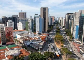 Operação mira fintechs da Faria Lima por suspeita de ligação com lavagem de dinheiro do PCC