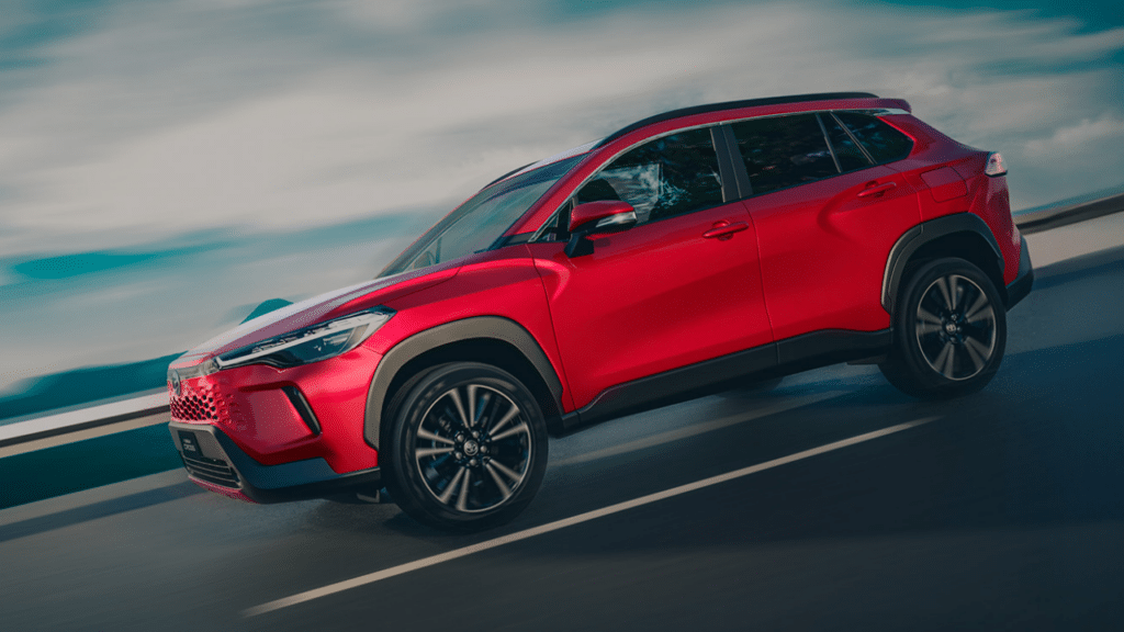 Nova regra em São Paulo deixa carros híbridos de montadoras clássicas sem isenção de IPVA - Créditos: Divulgação/Toyota
