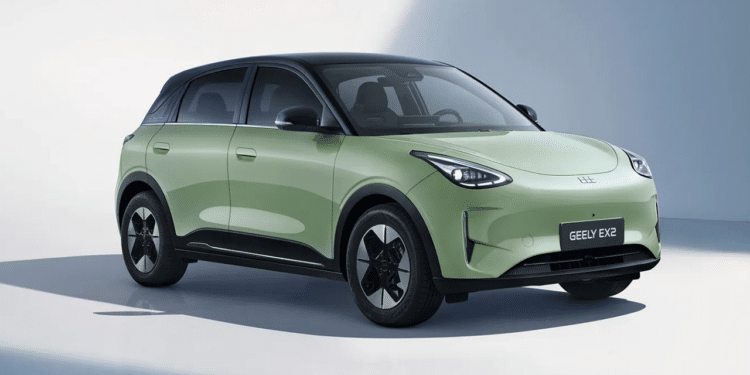 Novo hatch elétrico triplica vendas no Brasil e ameaça BYD Dolphin com preço inicial abaixo do esperado