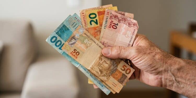 Foi confirmado quem pode receber o adicional de 25% no valor da aposentadoria no Brasil