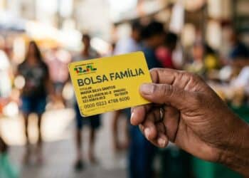Além do Bolsa Família, Caixa libera 2 benefícios extras que muita gente ainda não conhece