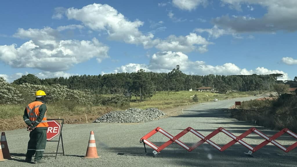Pavimentação de R$ 187 milhões entre Imbaú e Reserva avança 4,6% e projeto vai modernizar rodovia PR-160 para ampliar a segurança e melhorar o acesso das comunidades rurais da região