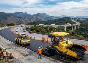 Obras de pavimento começam no planalto da Rodovia dos Imigrantes em nova fase de recuperação que promete melhorar o desempenho do tráfego e reduzir o tempo de viagem para motoristas