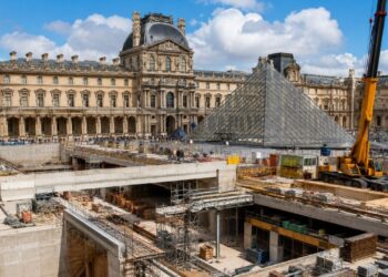 Maior museu de arte do mundo anuncia obras em megarreforma de R$ 6 bilhões para nova entrada que promete reduzir filas e melhorar o fluxo de visitantes