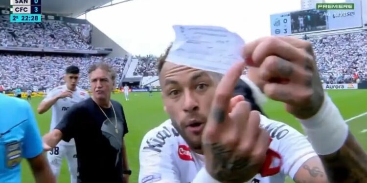 Erro bizarro da arbitragem tira Neymar de campo por engano na partida Santos x Coritiba