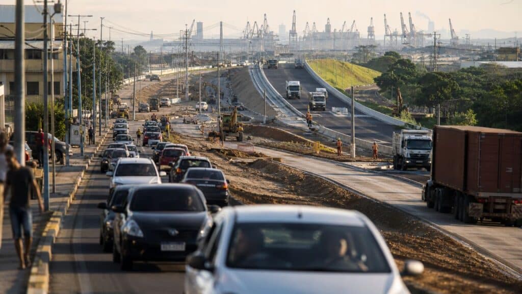 Obra com investimento de R$ 236 milhões na BR-447/ES avança para ligar BR-101 ao Porto de Capuaba