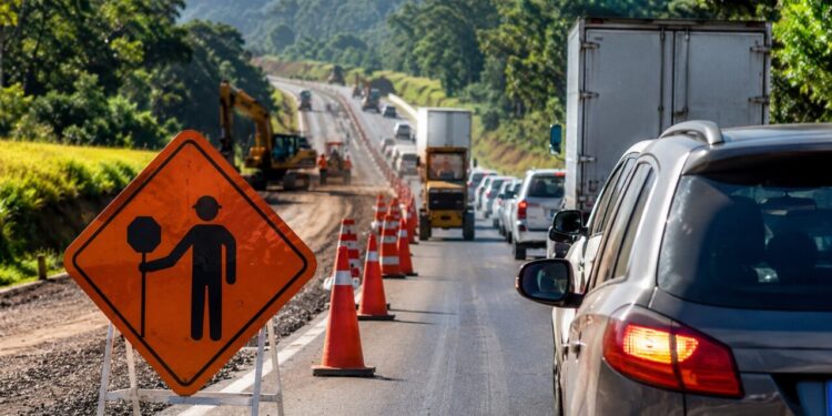 Obras na BR-163 avançam e motoristas devem enfrentar até uma hora de espera na rodovia em Santa Catarina pelos próximos 40 dias