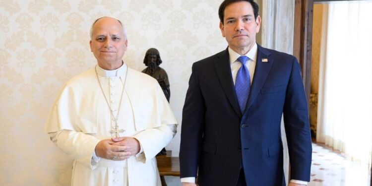 Papa Leão XIV recebe Marco Rubio no Vaticano em meio à crise provocada por falas de Trump