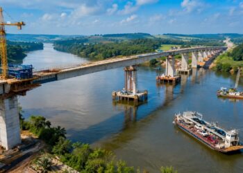 Nova ponte de R$ 40 milhões vai sair do papel no Paraná após 30 anos de espera e projeto promete substituir balsa antiga na região para comunidades parcialmente isoladas