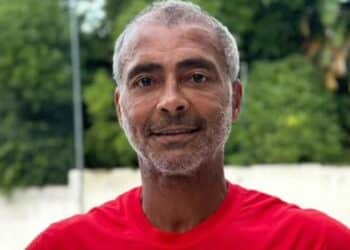 Romário fecha com emissora para ser comentarista nos jogos da Copa do Mundo