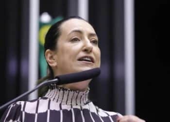 Rosangela Moro aciona TSE contra Lula em denúncia de propaganda eleitoral antecipada