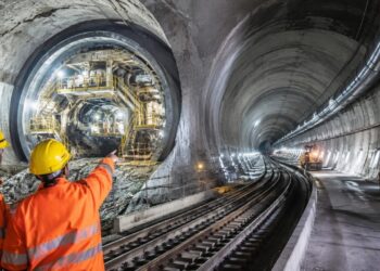 A impressionante rede de megatúneis subterrâneos que está mudando completamente o transporte ferroviário europeu com investimentos bilionários