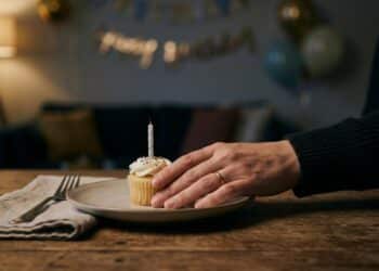 Não gosto de comemorar meu aniversário, a psicologia explica o que está por trás desse comportamento