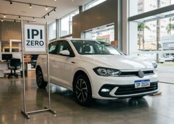 Carros compactos com IPI zero reduzem preços em até R$ 13 mil nas concessionárias brasileiras em 2026