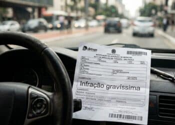 Cinco infrações que rendem multa imediata e até 7 pontos na CNH sem qualquer advertência