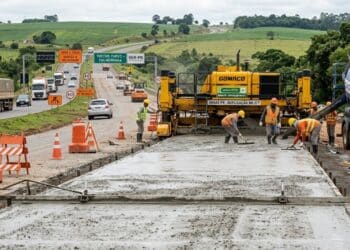 Obras de duplicação em concreto da PRC-466 entre Turvo e Palmeirinha ultrapassam 45% de execução