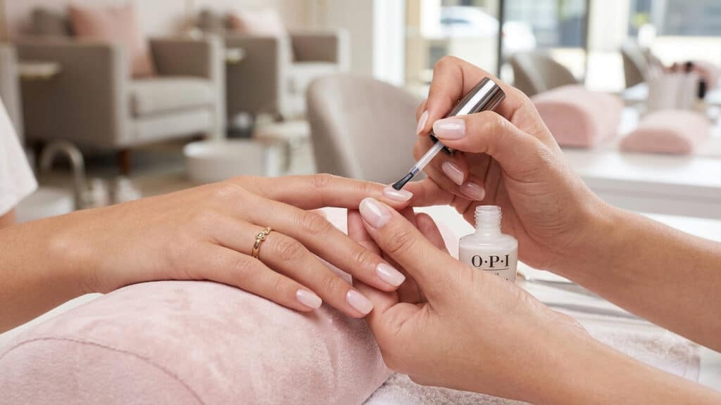 manicure francesa invisível