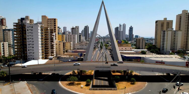 A capital art déco do interior brasileiro: a cidade goiana com o maior conjunto arquitetônico do estilo no país. / Créditos: depositphotos.com / Cristian_Lourenco
