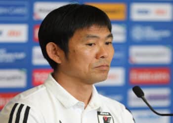 Técnico do Japão revela pedido a Zico antes de confronto decisivo com o Brasil na Copa
