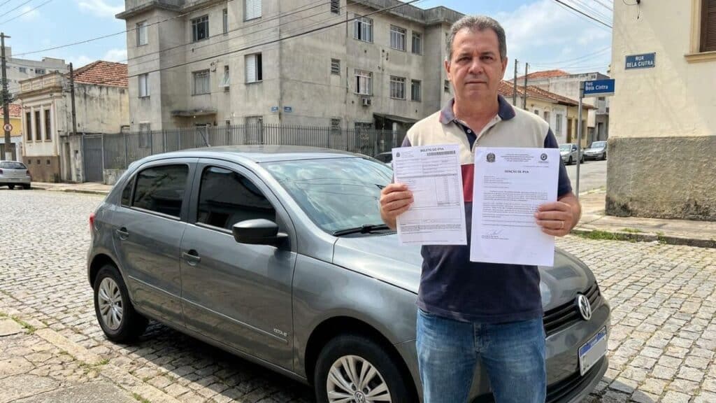 Proprietários de veículos com mais de 10 anos são alvo de comunicado geral e devem ficar atentos