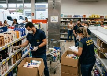 Anvisa retira cosmético do mercado e faz alerta aos consumidores - Imagem ilustrativa