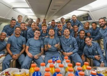 Avião da Seleção chama atenção pelo luxo e vira assunto antes da Copa