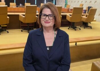 Presidente do sindicato dos juízes compara Dino a Collor e diz que fim de penduricalhos é plano político