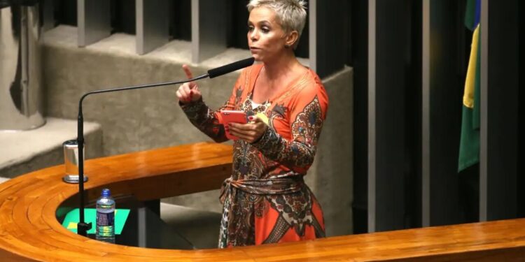 Democracia Cristã prepara lançamento de candidaturas de ex-galã da Globo e da filha de Roberto Jefferson
