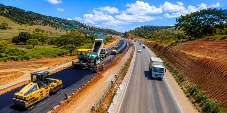 Duplicação da BR-365 avança com investimento de R$ 265 milhões e promete transformar importante corredor de MG com obras concluídas até 2028