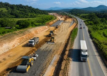 Duplicação da SC-108 avança para mais de 30% em ritmo acelerado entre Massaranduba e Guaramirim com múltiplas frentes de obra e investimento de R$ 200 milhões