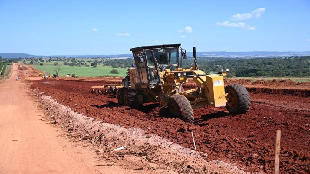 Goiás dá sinal verde para pavimentação da estrada entre Estiva e São Domingos e obras de R$ 292 milhões devem ampliar a conexão entre importantes polos da região, facilitando o acesso a serviços
