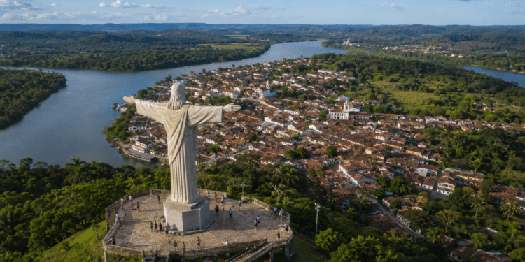 Pouca gente sabe, mas o Cristo Redentor desta cidade surgiu antes do famoso monumento do Rio de Janeiro