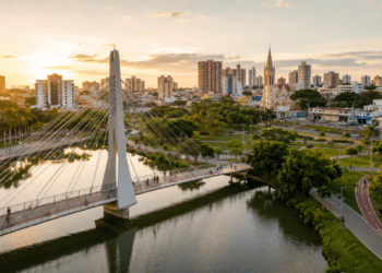Conhecida como Manchester Paulista, esta cidade virou referência em ciclovias e abriga um dos maiores zoológicos do país
