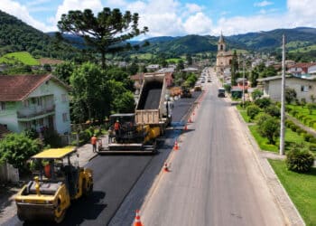 Investimento de R$ 8 milhões é anunciado para levar melhorias em infraestrutura a cidade do interior de Santa Catarina e garantir mais segurança e fluidez no tráfego local