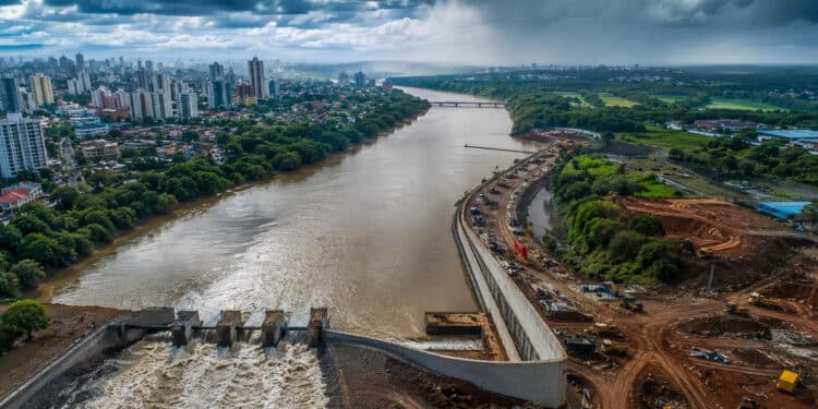 Paraná propõe megainvestimento de R$ 1,3 bilhão para controle de enchentes no Rio Iguaçu