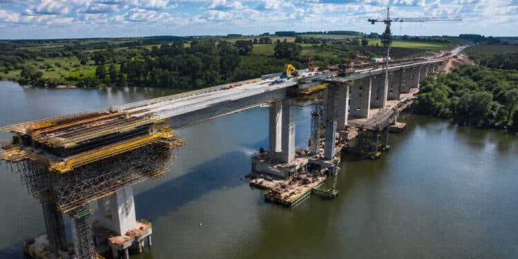 Maior ponte de São Paulo alcança 75% de execução e obra de R$ 387,3 milhões vai deixar mais fluido o trânsito para 1,3 milhão de veículos por ano
