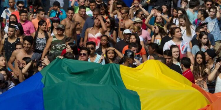Parada LGBT+ de São Paulo perde patrocinadores e reduz apoio de 11 para apenas 4 marcas