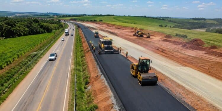 Estrada Municipal Natal Breda passa por grande modernização em São Paulo com investimento de R$ 21,7 milhões em projeto que gerou cerca de 170 empregos diretos e indiretos